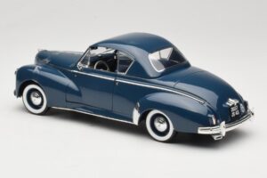 Peugeot 302 Coupe Azul Solido 1:18 8168 Metal - imagem 7 de 8