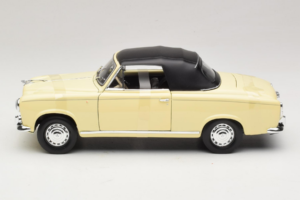 Peugeot 403 Cabriolet Bege Welly 1:18 12551HW Metal - imagem 3 de 6