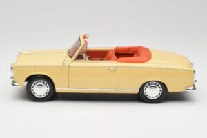 Peugeot 403 Cabriolet Amarelo Areia Solido 1:18 8165 Metal - imagem 4 de 8