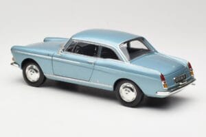 Peugeot 404 Coupe Azul Norev 1:18 184745 Metal - imagem 7 de 8