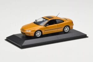 Peugeot 406 Coupé Dourado Metálico Minichamps 1:43 430112628 Metal - imagem 2 de 4
