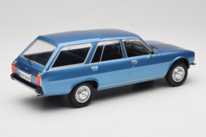 Peugeot 504 Break Azul MCG 1:18 MCG18213 Metal - imagem 2 de 6