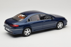 Peugeot 607 Phase II 3.0 V6 Azul Otto 1:18 OT485 Resina - imagem 2 de 6