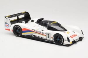 Peugeot 905 Evo 1B Group C #1 Peugeot Talbot Sport D. Warwick / Y. Dalmas / M. Blundell 24 Hours of Le Mans Winner 1992 Norev - imagem 4 de 6
