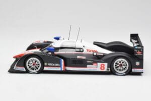 Peugeot 908 HDi LMP1 #8 S. Sarrazin / P. Lamy / S. Bourdais 24 Hours of Le Mans 2nd 2007 Minichamps 1:18 150071208 Metal - imagem 3 de 6