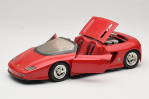 Pininfarina Mythos Vermelho Revell 1:18 8806 Metal - imagem 2 de 8