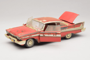Plymouth Fury Vermelho Christine Versão Suja Auto World 1:18 AWSS119/06 Metal - imagem 2 de 8