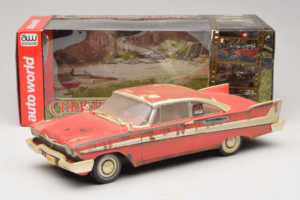 Plymouth Fury Vermelho Christine Versão Suja Auto World 1:18 AWSS119/06 Metal - imagem 8 de 8