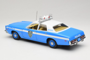 Plymouth Fury Police Pursuit New York Police Department GreenLight 1:18 19043 Metal - imagem 7 de 8