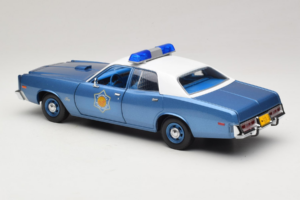 Plymouth Fury Police Pursuit Smokey and the Bandit GreenLight 1:18 19044 Metal - imagem 7 de 8