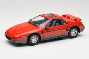 Pontiac Fiero GT Vermelho Road Signature 1:18 92588 Metal