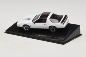 Pontiac Firebird Branco IXO 1:43 CLC582N Metal - imagem 3 de 4