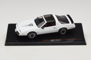 Pontiac Firebird Branco IXO 1:43 CLC582N Metal
