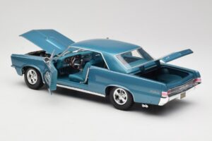 Pontiac GTO Hurst Edition Azul Maisto 1:18 531885 Metal - imagem 5 de 8