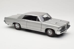 Pontiac GTO Prata Sun Star 1:18 1821 Metal - imagem 6 de 8