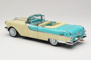 Pontiac Star Chief I Love Lucy Nautilus Blue Branco Sun Star 1:18 5057 Metal - imagem 6 de 7