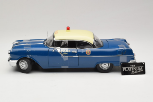 Pontiac Star Chief Carro de Polícia Sun Star 1:18 5046 Metal - imagem 3 de 6