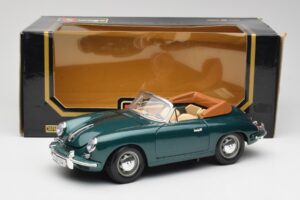Porsche 356B Cabriolet Verde Bburago 1:18 3051-M1 Metal - imagem 8 de 8
