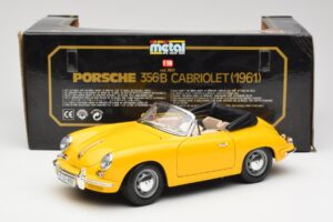 Porsche 356B Cabriolet Amarelo Bburago 1:18 3031 Metal - imagem 8 de 8