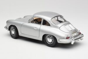 Porsche 356B Prata Bburago 1:18 3021-M1 Metal - imagem 7 de 8