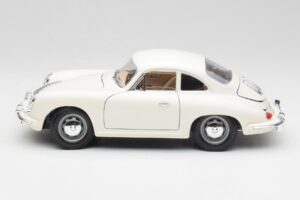 Porsche 356B Branco Bburago 1:18 3021-M3 Metal - imagem 4 de 8