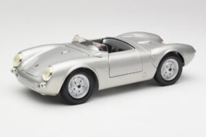 Porsche 550 A Spyder Prata Maisto 1:18 50314 Metal