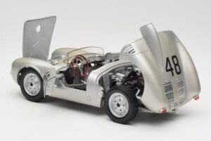 Porsche 550A Spyder #48 Sports Prototype 1955 Maisto 1:18 50341 Metal - imagem 5 de 8