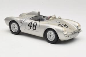 Porsche 550A Spyder #48 Sports Prototype 1955 Maisto 1:18 50341 Metal - imagem 6 de 8