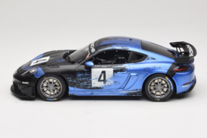 Porsche 718 Cayman GT4 RS Clubsport Preto Azul Otto 1:18 OT469 Resina - imagem 3 de 6