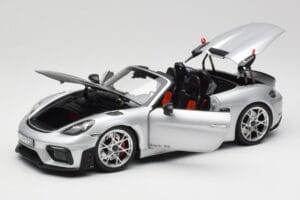 Porsche 718 Spyder RS Weissach Pack GT-Silver Metallic Norev 1:18 187270 Metal - imagem 2 de 8