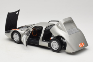 Porsche 904 GTS #1 Japan Grand Prix 1964 Minichamps 1:18 183646701 Metal - imagem 5 de 8