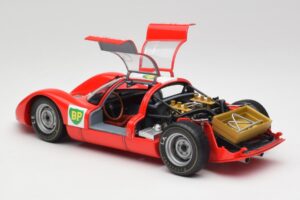 Porsche 906E BP World Record Runs Monza 1967 Minichamps 1:18 100676100 Metal - imagem 5 de 8