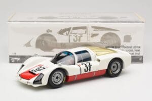 Porsche 906 K #37 V. Elford / B. Pon Porsche System 24 Hours of Le Mans 1967 Minichamps 1:18 100676137 Metal - imagem 8 de 8