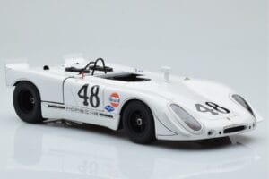 Porsche 908/02 #48 S. McQueen / P. Revson 12 Hours of Sebring 2nd Place Post Race Version 1970 AUTOart 1:18 87072 Metal - imagem 6 de 8
