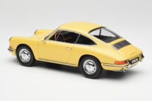 Porsche 911 901 Champagne Amarelo Kyosho 1:18 08969Y Metal - imagem 7 de 8