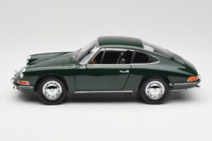 Porsche 911 901 Irish Verde Kyosho 1:18 08969G Metal - imagem 4 de 8