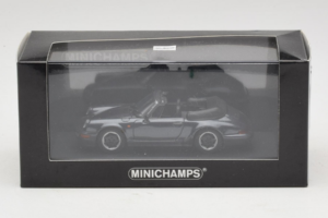 Porsche 911 930 Cabriolet Purple Metallic Minichamps 1:43 PORSCHE006 Metal - imagem 4 de 4