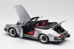 Porsche 911 930 Carrera 3.2 Cabriolet Cinzento Metálico Minichamps 1:18 100063034 Metal - imagem 5 de 8