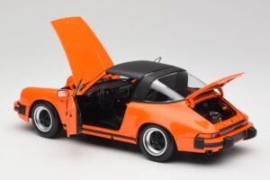 Porsche 911 930 Carrera 3.2 Targa Laranja Minichamps 1:18 100063064 Metal - imagem 5 de 8