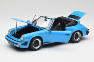 Porsche 911 930 Carrera Cabriolet Azul Minichamps 1:18 100063032 Metal - imagem 2 de 8