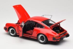 Porsche 911 930 Carrera 3.2 Guards Red Minichamps 1:18 100063021 Metal - imagem 5 de 8