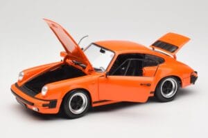 Porsche 911 930 Carrera 3.2 Signal Orange Minichamps 1:18 100063025 Metal - imagem 2 de 8