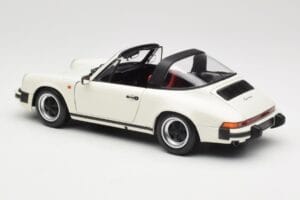 Porsche 911 930 Carrera Targa 3.2 Grand Prix White Minichamps 1:18 100063062 Metal - imagem 7 de 8