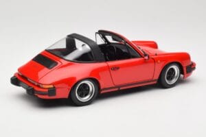 Porsche 911 930 Carrera Targa 3.2 Guards Red Minichamps 1:18 100063061 Metal - imagem 4 de 9