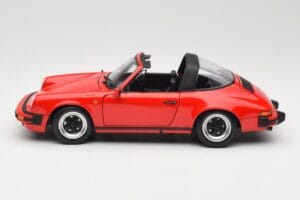 Porsche 911 930 Carrera Targa 3.2 Guards Red Minichamps 1:18 100063061 Metal - imagem 5 de 9