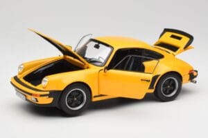 Porsche 911 930 Turbo 3.0 Amarelo Norev 1:18 187579 Metal - imagem 2 de 8