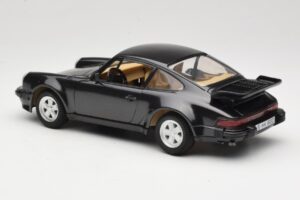 Porsche 911 930 Turbo Verde Tonka 1:18 01677 Metal - imagem 7 de 8