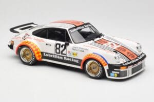 Porsche 911 934 #82 H. Müller / A. Pallavicini Lubrifilm Racing Winners Group 4 24 Hours of Le Mans 1979 Minichamps 1:18 1557 - imagem 2 de 6