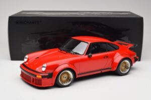 Porsche 911 934 RSR Vermelho 1976 Minichamps 1:12 125766400 Metal - imagem 6 de 6