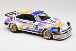 Porsche 911 934 Schiller Racing Team #69 R. Haldi / H. Vetsch 24 Hours of Le Mans 1976 Minichamps 1:18 155766469 Metal - imagem 4 de 6
